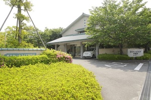 エスティームライフ学園前