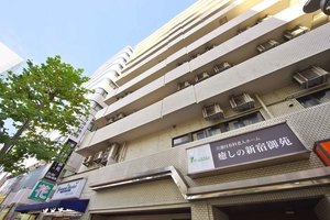 コミュニケア24 癒しの新宿御苑(旧名称:パール・ヴィラ新宿御苑)